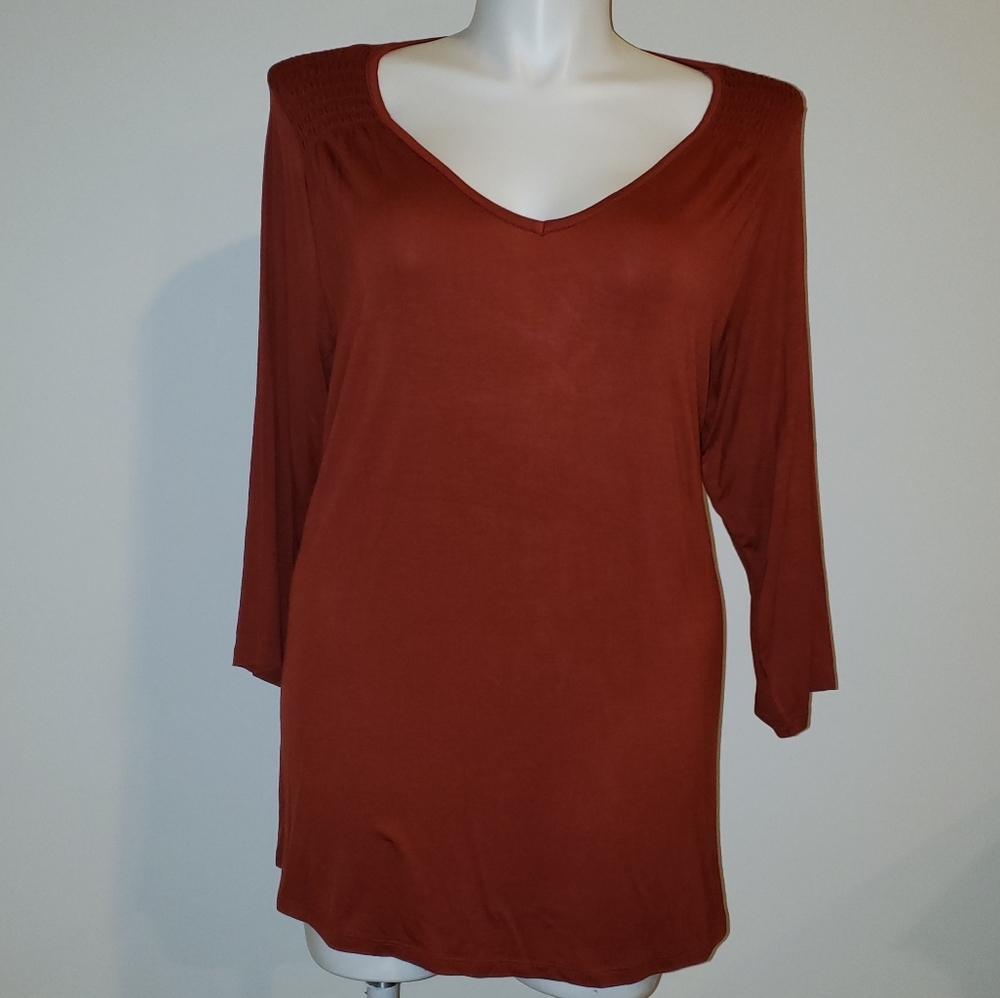 Retrology Cinched Shoulder Top Burnt Orange